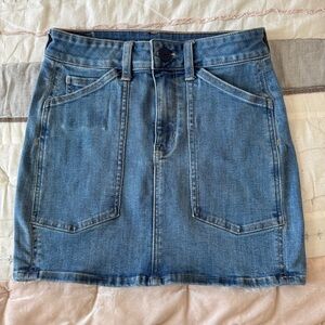 American Eagle Outfitters Jean mini skirt. Size 2